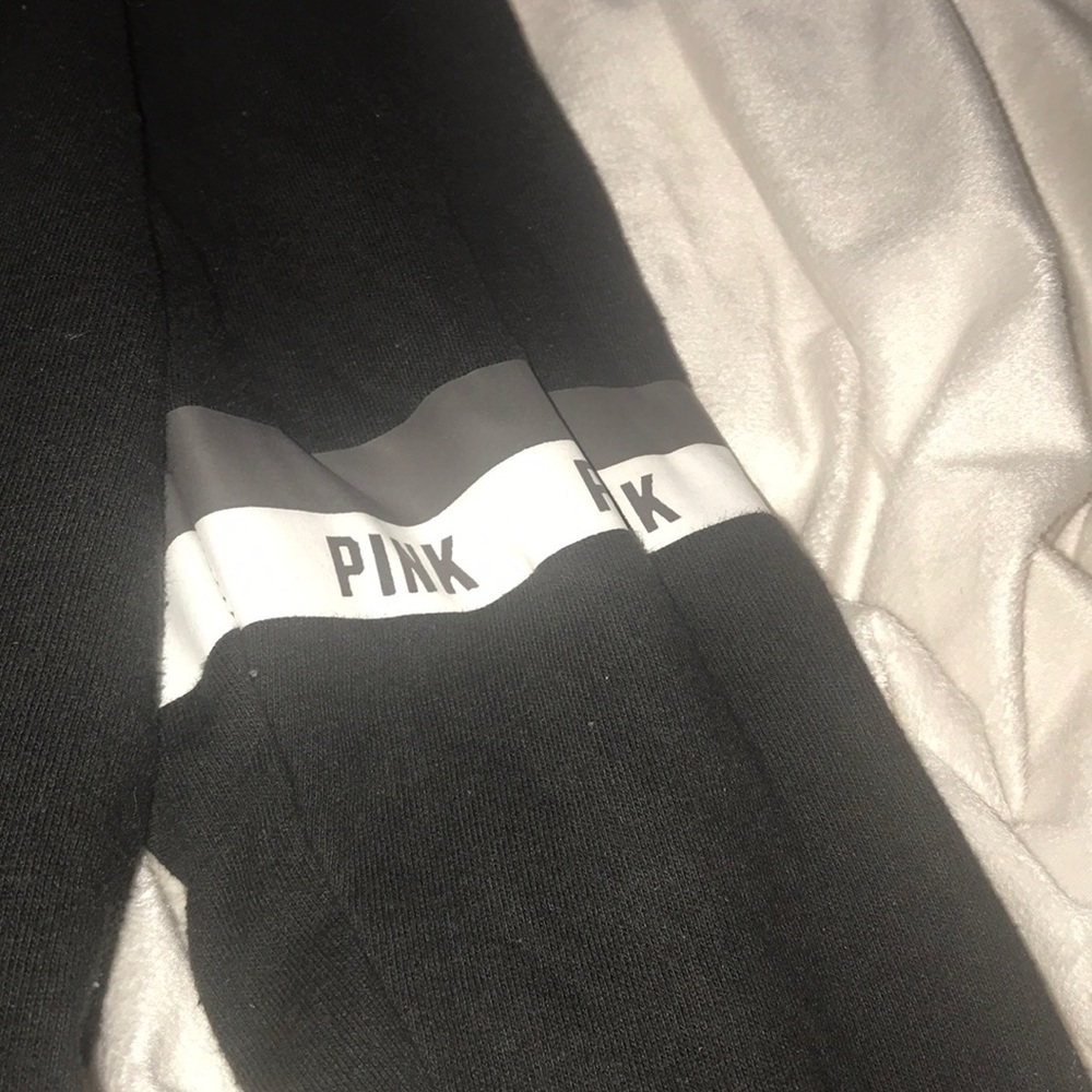 Sweatshirt - Picture 3 of 4